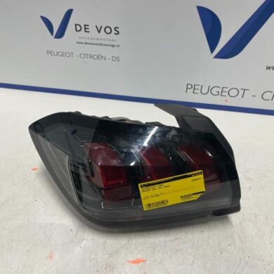 Peugeot 208 1.2 Vti 12V PureTech 75 Taillight, left 2022 9823216780