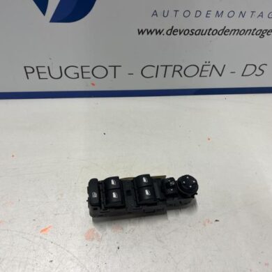Citroen C4 Picasso  Multi-functional window switch 2020 98319739ZD