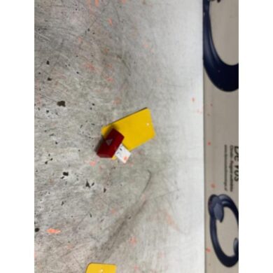 Peugeot 107 1.0 12V Schakelaar 2011 6490NG