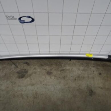 Peugeot 5008  Dakrail links 2012 8319R3