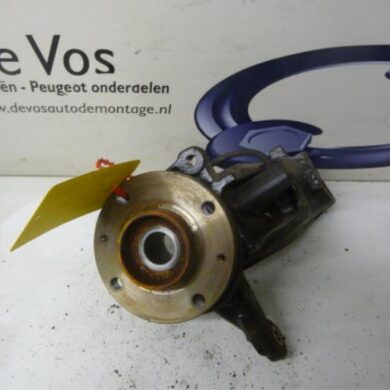 Citroen C3 Picasso 1.6 HDi 90 Fusee links-voor 2011 364690