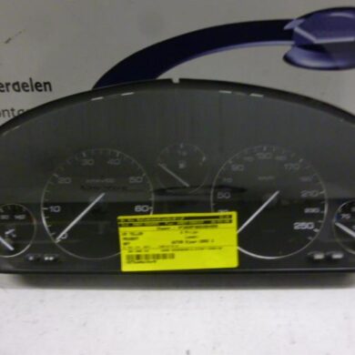 Peugeot 607 2.0 16V Odometer KM 2002 6106A2