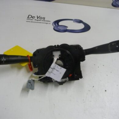Peugeot 308  Steering column stalk 2010 6242PN-98062016XT