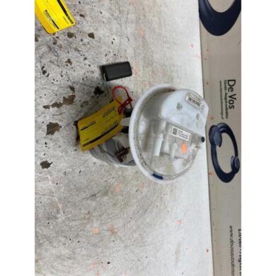 Peugeot 3008  Electric fuel pump 5G06 2017 9823727280-1674216880