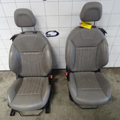 Peugeot 208  Bekleding Set (compleet) 2013