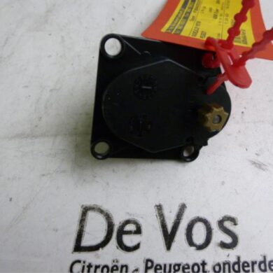 Peugeot 607 2.2 HDi 16V FAP Kachelklep Motor 2004 6447HH