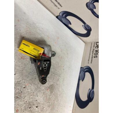 Citroen C5 3.0 HDiF V6 24V Engine mount X8Z 2009 180676