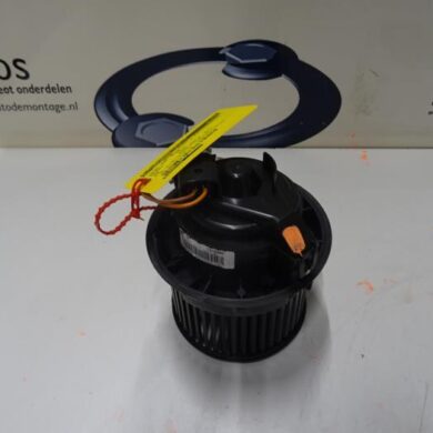 Peugeot 108 1.0 12V Kachel Ventilatiemotor 2017 B000493380