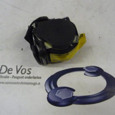 Peugeot 308  Rear seatbelt, right 2009 8975T6
