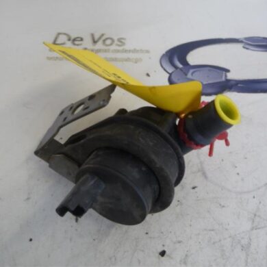 Peugeot 3008  Additional water pump 2013 6466KP