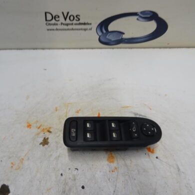 Peugeot 508  Combischakelaar ramen 2011 6490NR