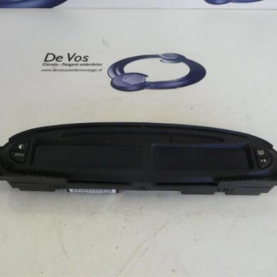 Citroen Picasso 1.6i 16V Odometer KM 2007 6105G3-6105G4