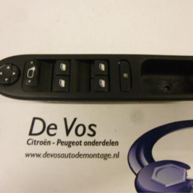 Peugeot 207 1.4 16V Vti Multi-functional window switch 2011 6490EJ
