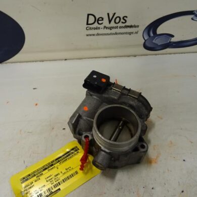 Peugeot 307 1.6 16V Gasklephuis NFU 2003 1635Q9