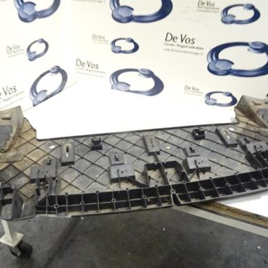 Peugeot 5008  Bash plate 2016 7013GQ