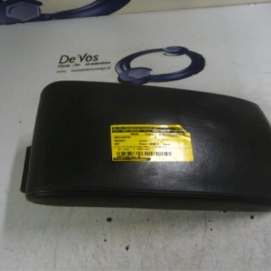 Peugeot 407  Armrest 2006 7589F3