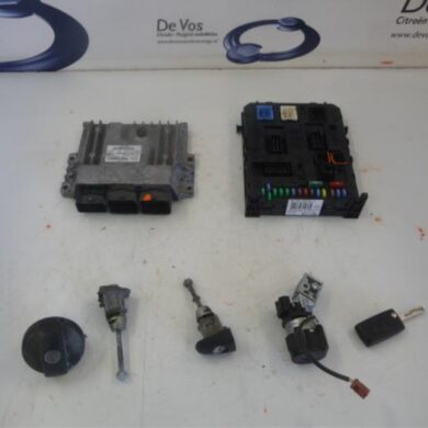 Peugeot Expert  Computer Motormanagement RH02 2014 1608402180