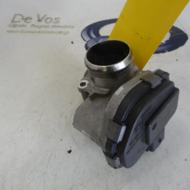 Peugeot 3008  Gasklephuis 9HD9H05 2013 0345G4