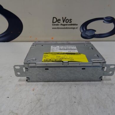 Peugeot 308 1.6 BlueHDi 120 Radio 2014 1613171680-1612427380