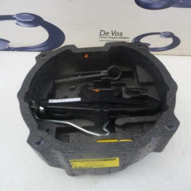 Peugeot 407 2.0 HDiF 16V Wagenheber 2008 672599