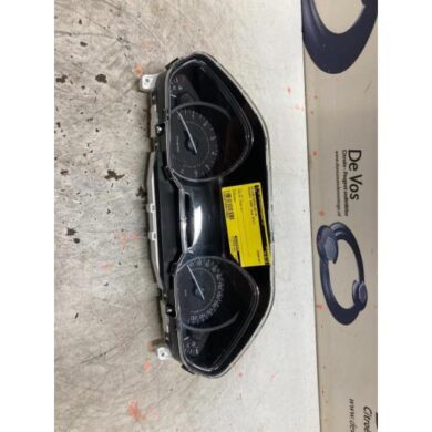 Peugeot 2008 1.2 Vti 12V PureTech 82 Odometer KM 2013 9678506880-9805408680