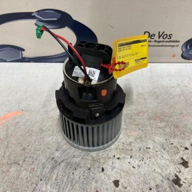Peugeot 508 1.6 16V GT PureTech 225 Heating and ventilation fan motor 2019 1610497180