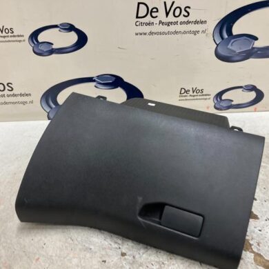 Peugeot 308 2.0 BlueHDi 150 16V Glovebox 2016 16108048ZD-16108047ZD