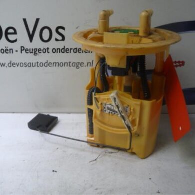 Citroen C5 2.2 HDi 16V FAP Electric fuel pump 4HX 2002 1525W7