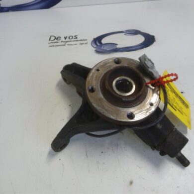 Citroen C4 Picasso  Achsschenkel rechts vorne 2013 364796