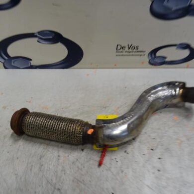 Peugeot 3008  Exhaust front section 5GF5G06 2019 9813816380