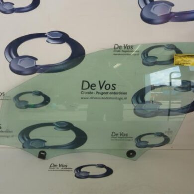 Peugeot 308  Door window 4-door, front left 2015 9677867880