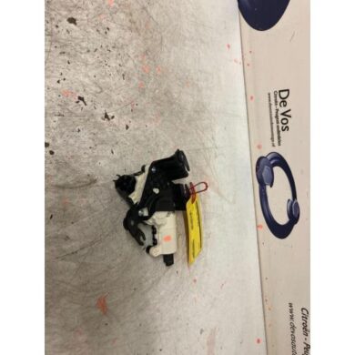 Peugeot 3008 1.6 16V HYbrid 225 Slotmechaniek Achterklep 2021 8731X3