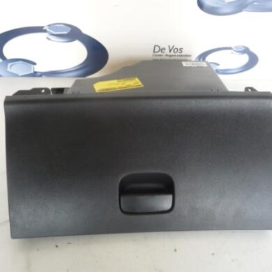 Peugeot 308 1.6 VTI 16V Glovebox 2010 8226KX-8226LE