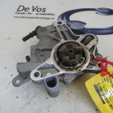 Peugeot 3008  Brake servo vacuum pump RHCRH02 2013 456580