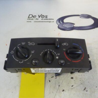 Peugeot 207  Heater control panel 2007 6451TK