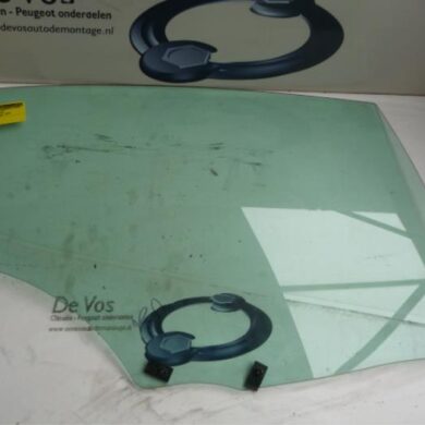 Peugeot 407 2.0 HDiF 16V Rear door window 4-door door, rear right 2004 9204K1