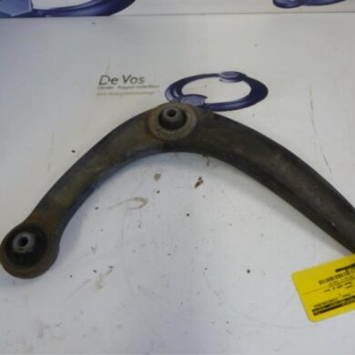 Peugeot 308  Front wishbone, right 2009 3521R3