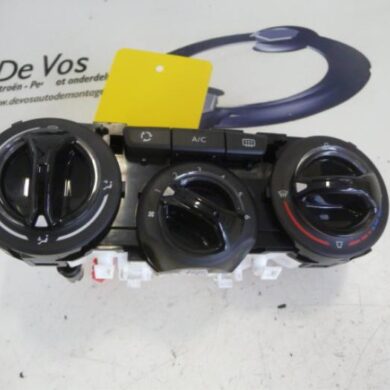 Peugeot 2008  Kachel Bedieningspaneel 2013 9672248380