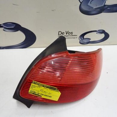 Peugeot 206 1.4 XR,XS,XT,Gentry Taillight, right 2001 6351P1