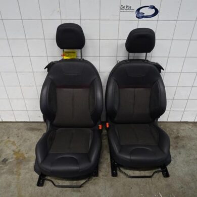 Peugeot 208  Bekleding Set (compleet) 2014