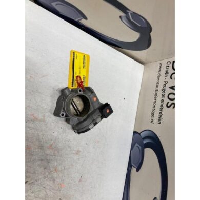 Peugeot 206 1.6 16V Gasklephuis NFU 2002 1635Q9