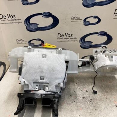 Peugeot Partner 1.5 BlueHDi 75 Heater housing 2021 9822121780
