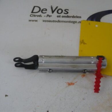 Peugeot 308  Convertible roof gas strut 2009 8446J9