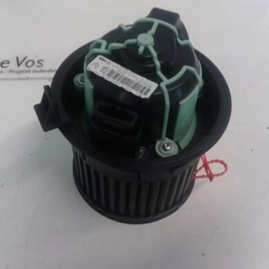 Peugeot RCZ 1.6 16V THP Heating and ventilation fan motor 2010 6441CZ