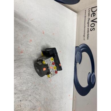 Citroen DS3 1.6 16V VTS THP 155 ABS pump 5FV 2012 1609424080-1610181580-1680933880