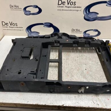 Peugeot 207 1.6 16V Front panel 2007 9677952180-7104FS