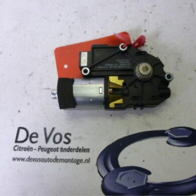 Peugeot 407  Sunroof motor 2005 8401EW