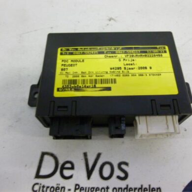 Peugeot 607 2.0 HDiF 16V PDC Module 2006 6590E8-6590T7