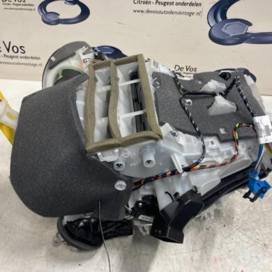 Peugeot 208  Heizgehäuse 2016 1612197980-1623216780