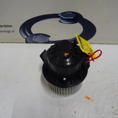 Citroen C3 Aircross  Heating and ventilation fan motor 2018 9818270880